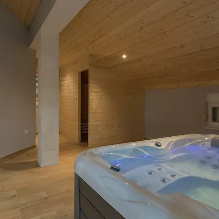 Balen Villa *
