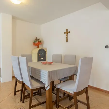 Balen Villa Lisicici