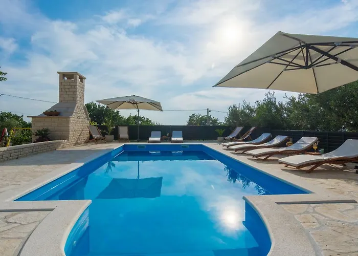 Balen Zadarvillas Vila