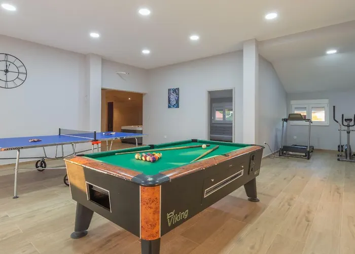 Balen Zadarvillas Lisicici