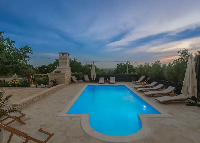 Balen Zadarvillas Lisicici