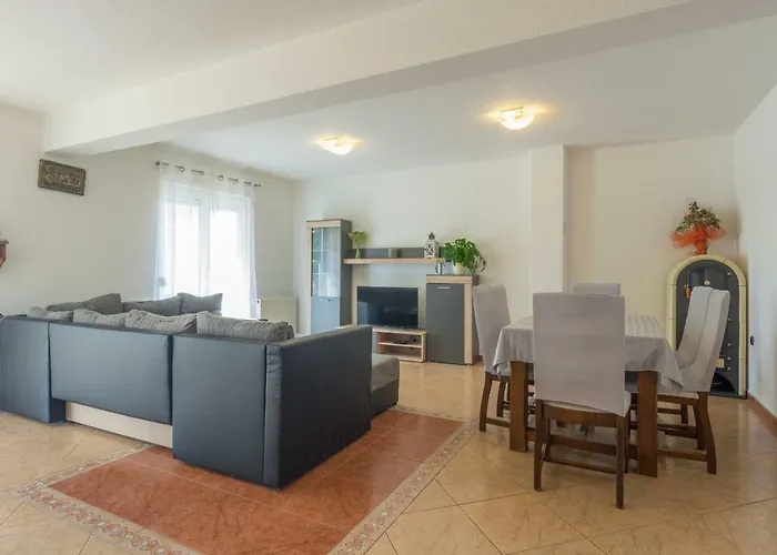 Balen Zadarvillas Vila *