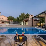 Balen Zadarvillas
