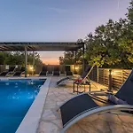 Balen Zadarvillas Villa