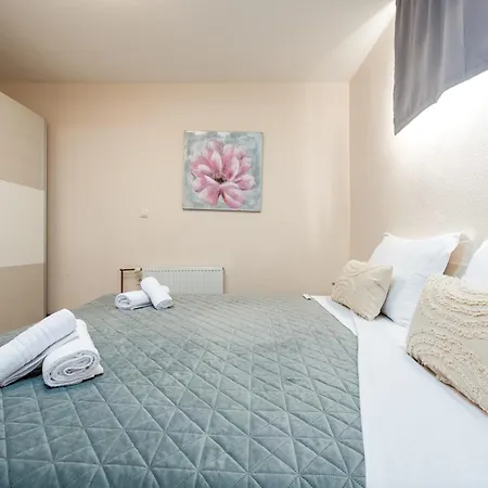 Balen Zadarvillas Villa *