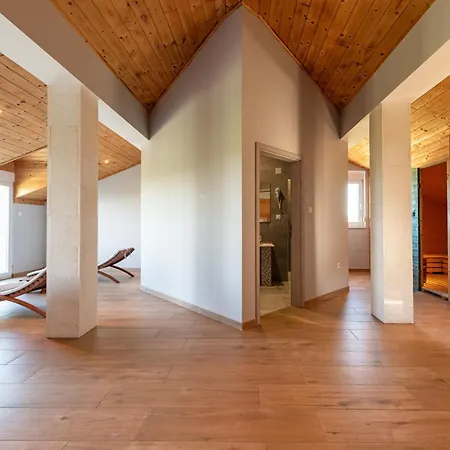 Balen Zadarvillas Lisicici