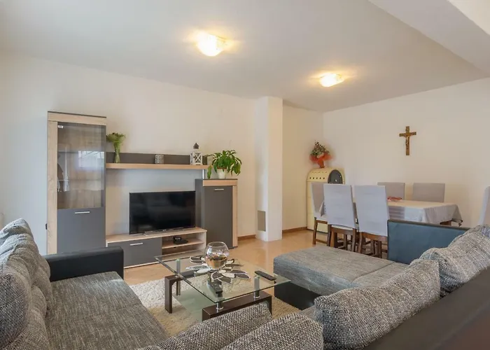 Balen Zadarvillas וילה *