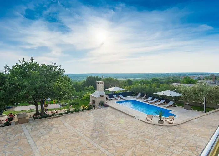 Balen Zadarvillas וילה Lisicici