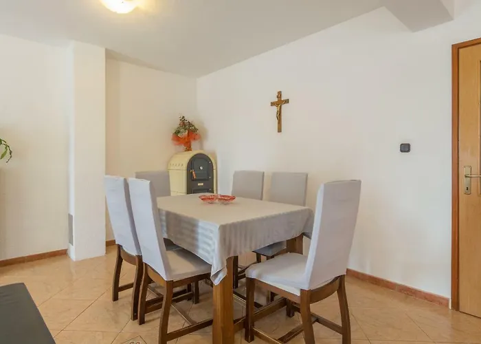 Balen Zadarvillas וילה Lisicici